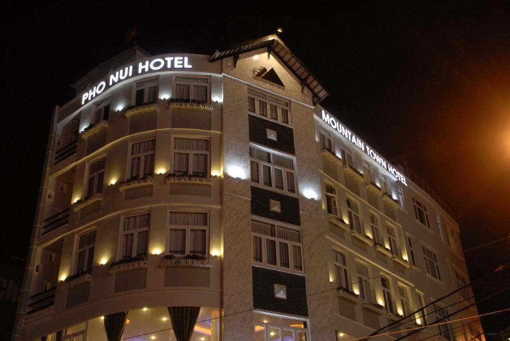 Mountain Town Hotel Da Lat Exterior photo
