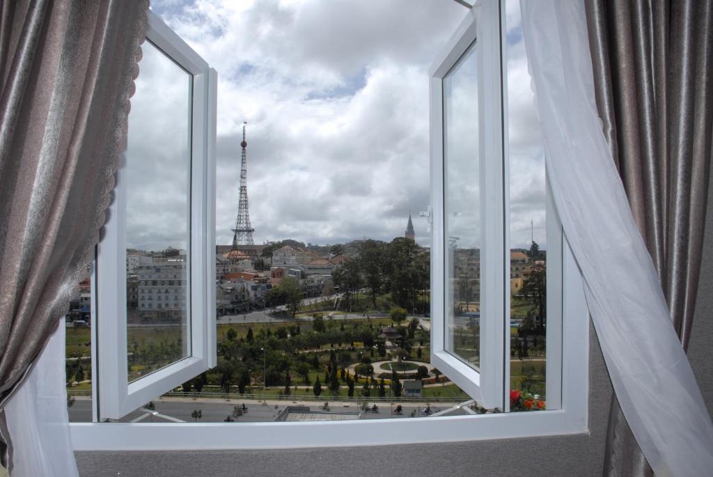 Mountain Town Hotel Da Lat Room photo