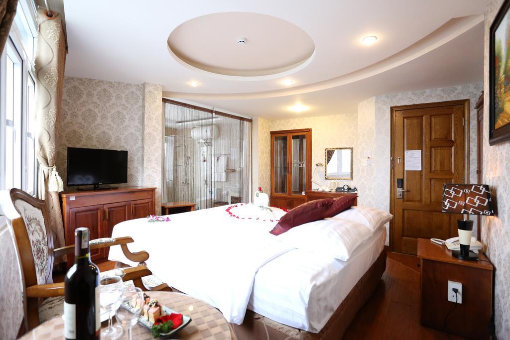 Mountain Town Hotel Da Lat Exterior photo